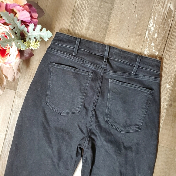 Abercrombie & Fitch Black High Rise Ankle Flare Denim Jeans Size 28 / 6R EUC - Picture 16 of 16